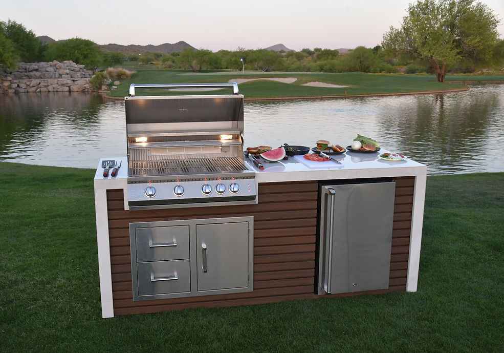 KoKoMo Outdoor Kitchen Island with Waterfall Edge – 32” Built-In Grill